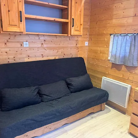 Osciere In - Out Apartment